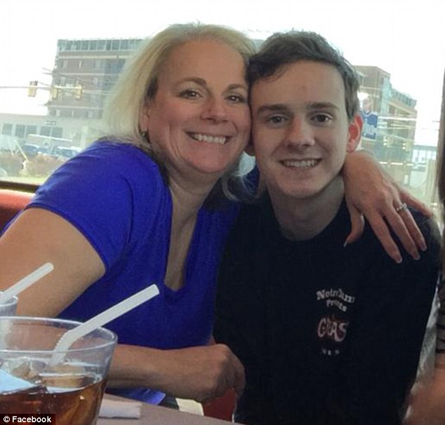 Mom Post Video Calling Out Son Gone To College That Hadn't Called Home